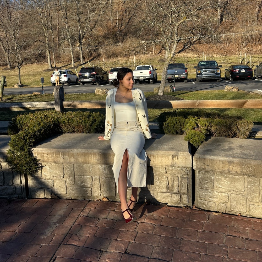 Meet your Posher, Ahmonti